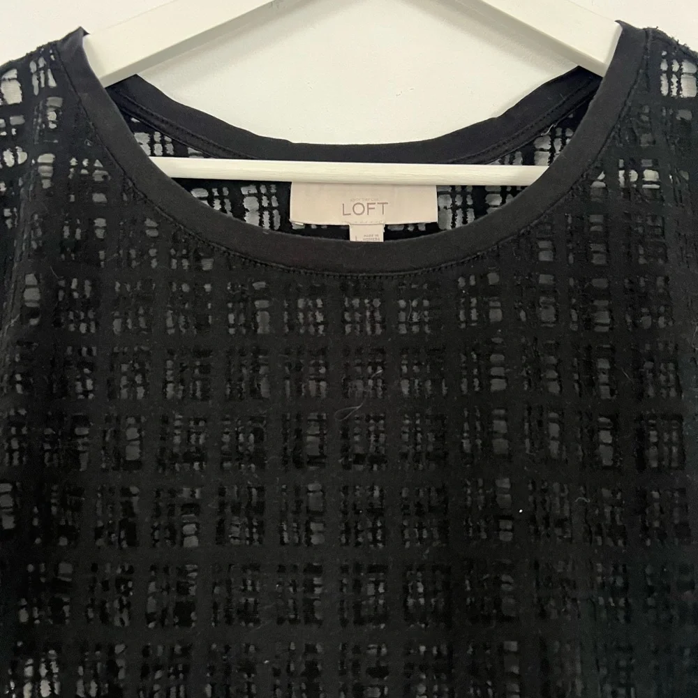 LOFT Black Short-Sleeve Grid Lace Blouse - Picture 2 of 5